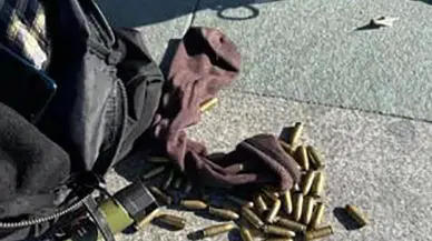 Çağlayan’daki Teröristlerin Çantalarından Çıkan Mermiler, Plastik Kelepçeler ve Biber Gazının Fotoğrafı Paylaşıldı