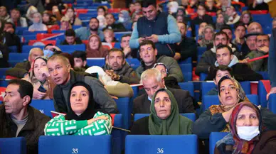 Diyarbakır’da TOKİ Şanslıları Kura Çekiminde Ekrana Odaklandı