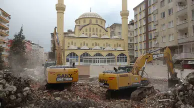 Diyarbakır’da Yarım Asırlık Kütüphanenin Yıkımı Yapıldı