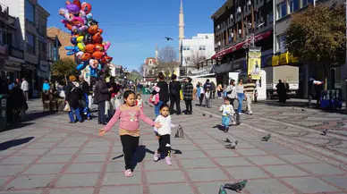 Edirne’de Güneşi Gören Dışarı Koştu