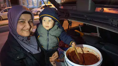 Edirne’ye Yerleşen Depremzede Yöresel Eserlerle Geçimini Sağlıyor