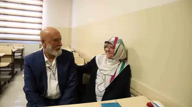 Emekli Çiftin İngilizce Tutkusu "Öğrenmenin Yaşı Yok’ Dedirtiyor