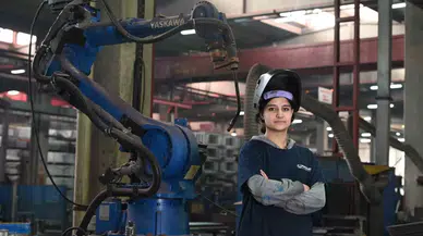 Endüstrideki Orta Eleman Sorunu ‘Kadın Eliyle’ Çözüldü