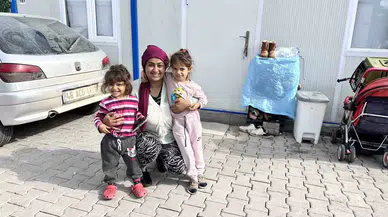 Enkaz Altında Kalan Anne Çocuklarını Emzirerek Hayatta Tuttu