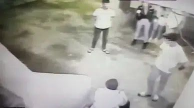 Evvel Bıçakladılar Sonra Üzerine Çıkıp Zıpladılar