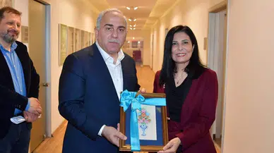 Fatih Belediye Lideri Turan: "Kadırga Sanat Galerisi Bu Bölgenin Ayağa Kalkması İçin Kıymetli Bir Proje"