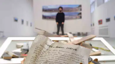 Fotoğraflarla Sarsıntının Acı Yüzünü Anlattı