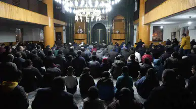 Gaziantep Nurdağı’nın Ayakta Kalan Tek Mescidinde Kandil Yoğunluğu