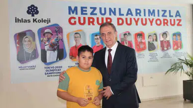 İhlas Koleji Öğrencisinden Fotoğrafta Türkiye Birinciliği