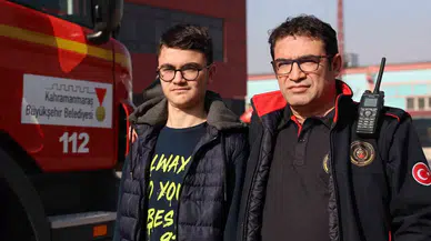 İtfaiyeci Baba Enkazdaki Oğluna "Sen Bekle Yaralıları Kurtaracağım" Diyerek Diğerlerinin Yardımına Koştu