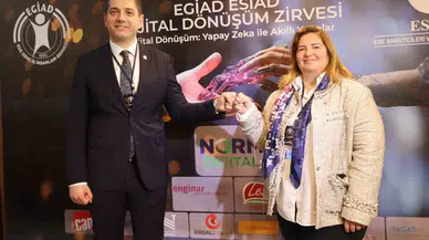 İzmir’de Dijital Dönüşüm Tepesi Gerçekleşti