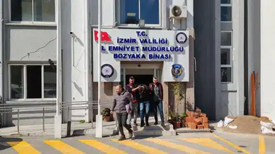 İzmir’de Tartıştığı Kişiyi Bıçakla Öldüren Zanlı Tutuklandı