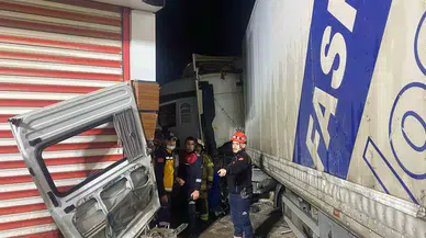 İzmir’deki Feci Kazada Meyyit Sayısı 3’e Yükseldi, 11 Kişi Yaralandı