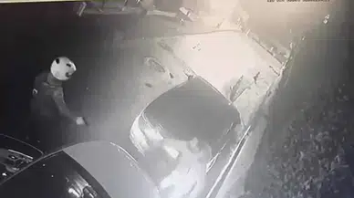 Kadıköy’de Hırsız Maçı Fırsat Bildi, Yakalanınca Silah Çekti