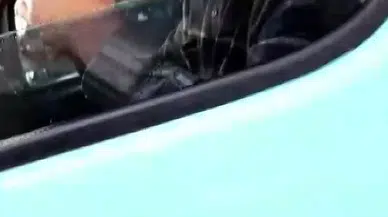 Kendisini Almayan Minibüsün Peşine Düşüp Önünü Kesti, O Anları Sinema Üzere Kaydetti