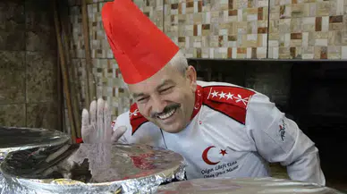 Keşkek Tenceresini Karpuz Seçer Üzere Açıyor: “Aman Allah’ım”