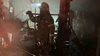 Kuaför Alev Alev Yandı