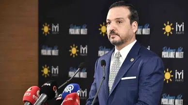 ÂLÂ PARTİ Sözcüsü Zorlu’dan ’Afiş’ Açıklaması