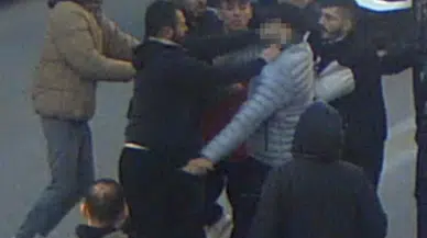 Maç Çıkışı Yan Bakma Arbedesinde Bıçaklanan Genç Baba, Hayata 23 Gün Tutunabildi