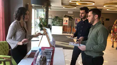 Maltepe Medical Park’ta İzmarit Dolu Akciğer Maketi ile Sigaranın Zararlarına Dikkat Çekildi