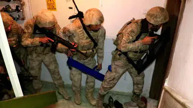 Mersin’de Terör Örgütlerine Operasyon: 5 Gözaltı