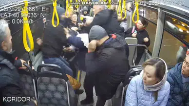 Otobüste Yer İsteyen Bayana Yumruklu Akın Kamerada