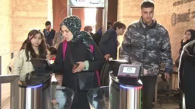 Rami Kütüphanesi’nde Yeni Düzenleme: Kimlik Kartının Barkodu Turnikeye Okutularak Giriliyor