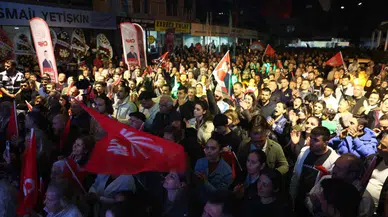 Seferihisar’da Seçim Ofisi Açılışı Mitinge Dönüştü