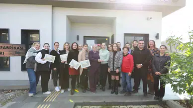 Selçuk’ta Kursiyerler Sertifikalarını Lider Sengel’den Aldı