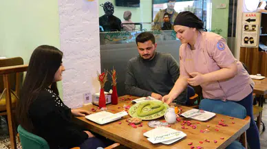 Sevgililer Günü’ne Özel Kalp Biçiminde Katmer