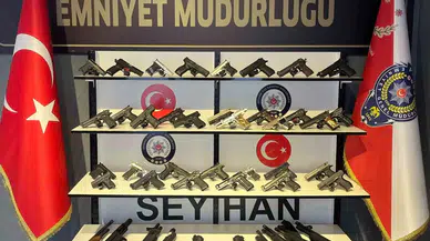 Seyhan Polisi 53 Silah Ele Geçirdi, Aranan 281 Kişiyi de Yakaladı