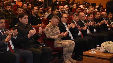 Siirt’te Sarsıntıda Hayatını Kaybedenler Anıldı
