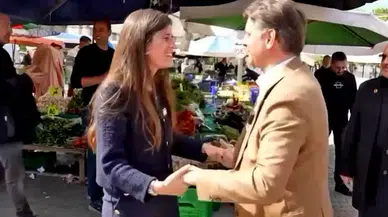 Siyasette Özlenen Tablo: CHP’li ve MHP’li Aday Birbirine Sarılıp Muvaffakiyet Diledi