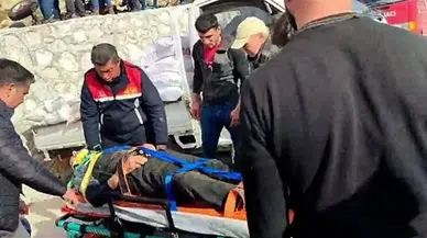 Tarlasını Sürerken Traktör Devrildi, Mevtten Döndü