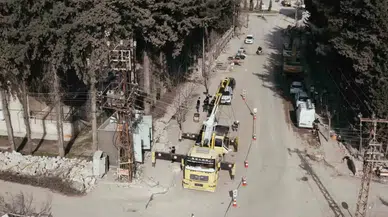 Toroslar Edaş Zelzele Bölgesindeki Elektrik Dağıtım Çalışmalarını Sürdürüyor
