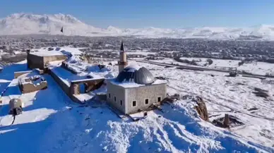 Van’da Kar Yağışı Sonrası Kartpostallık İmgeler Oluştu