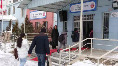 Van’ın İlçeleri Özalp ve Saray’da Okullar Bir Gün Tatil Edildi