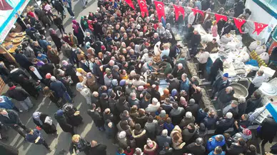 Yalova’da Şenlikte 3 Ton Hamsi İkram Edildi