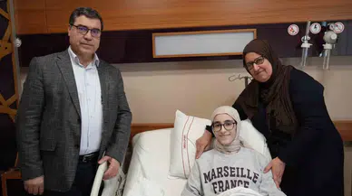 4 Yıldır Yemek Yiyemeyen 15 Yaşındaki Kız Sıhhatine Kavuştu