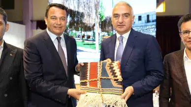Bakan Ersoy: “Antalya’ya Bu Yıl 17 Milyondan Fazla Ziyaretçi Bekliyoruz”