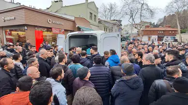 Bakırköy’deki Feci Kazada Hayatını Kaybeden 4 Kişi Gözyaşları Ortasında Son Seyahatine Uğurlandı