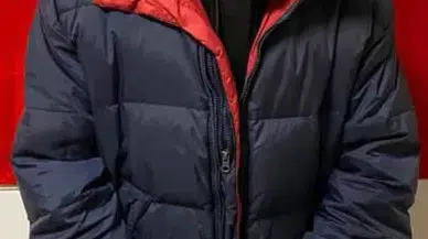 Beylikdüzü’nde Markete Giren Hırsız Çaldığı Eserleri Çantaya ve Göğsüne Sakladı