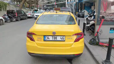 İstanbul’da İki Genci Otobanda Araçtan İndirmek İsteyen Taksi Şoförü Yakalandı