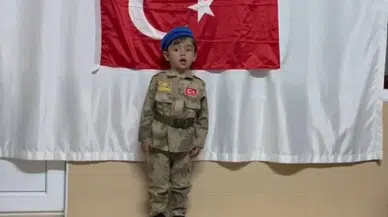Küçük Ömer’in İstiklal Marşı Coşkusu