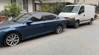 Küçükçekmece’de 17 Tane Aracın Lastiği Kesildi