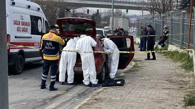 Küçükçekmece’de, Bir Kişi Araç İçinde Silahla Vurulmuş Halde Meyyit Bulundu