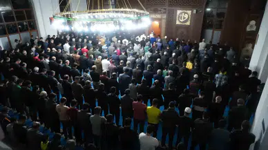 Muş’ta Birinci Teravih Namazı Kılındı
