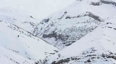 Şırnak’ta Kar Altında Kalan Tanin Tanin Dağları Havadan Görüntülendi