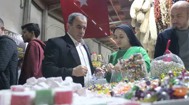 500 Yıllık Tarihi Çarşıda Ramazan Bayramı Yoğunluğu