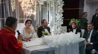 Aile ve Sosyal Hizmetler Bakanı Göktaş, Şırnak’ta Sidar Çiftinin Nikah Şahitliğini Yaptı